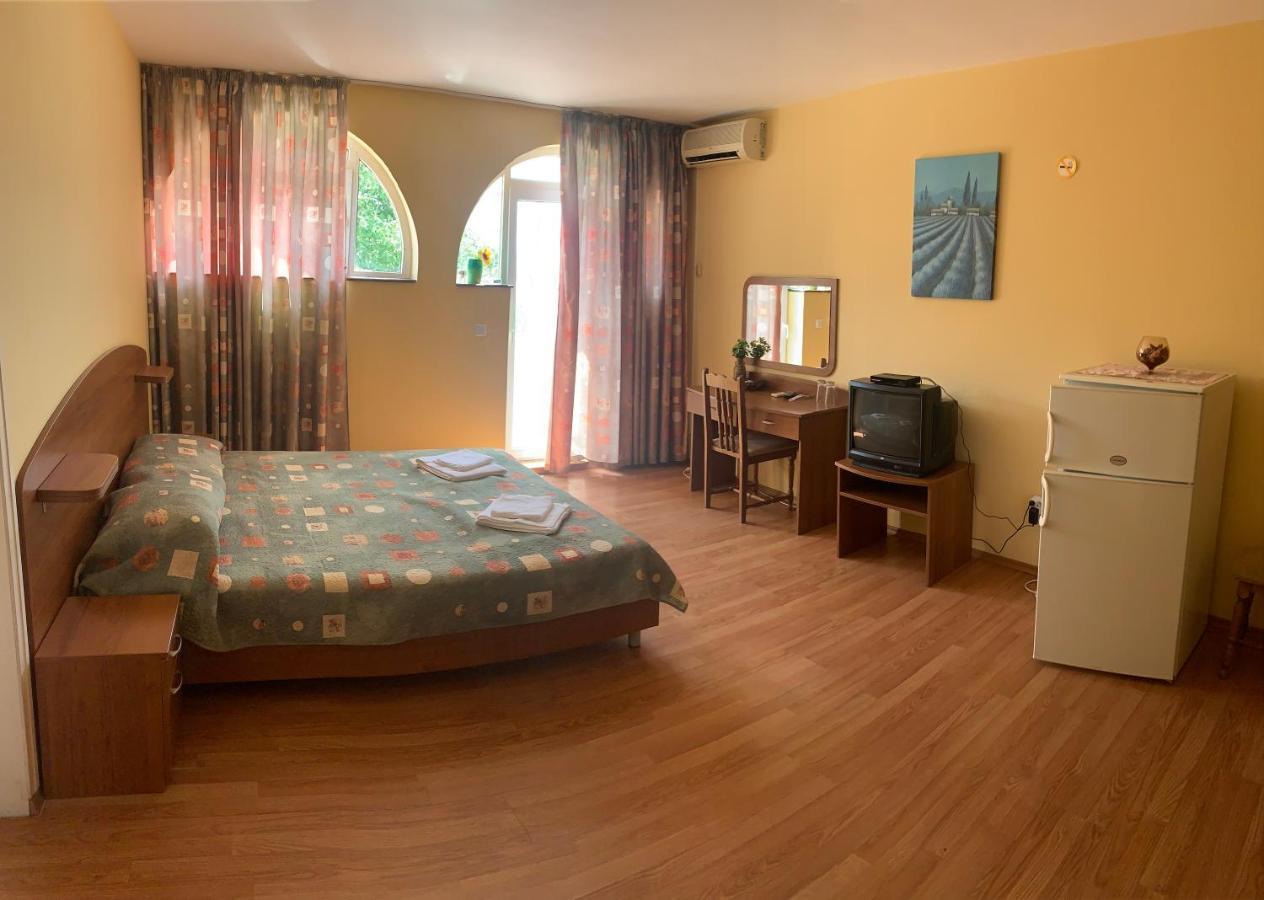 Sea Square Hotel Balchik Eksteriør billede
